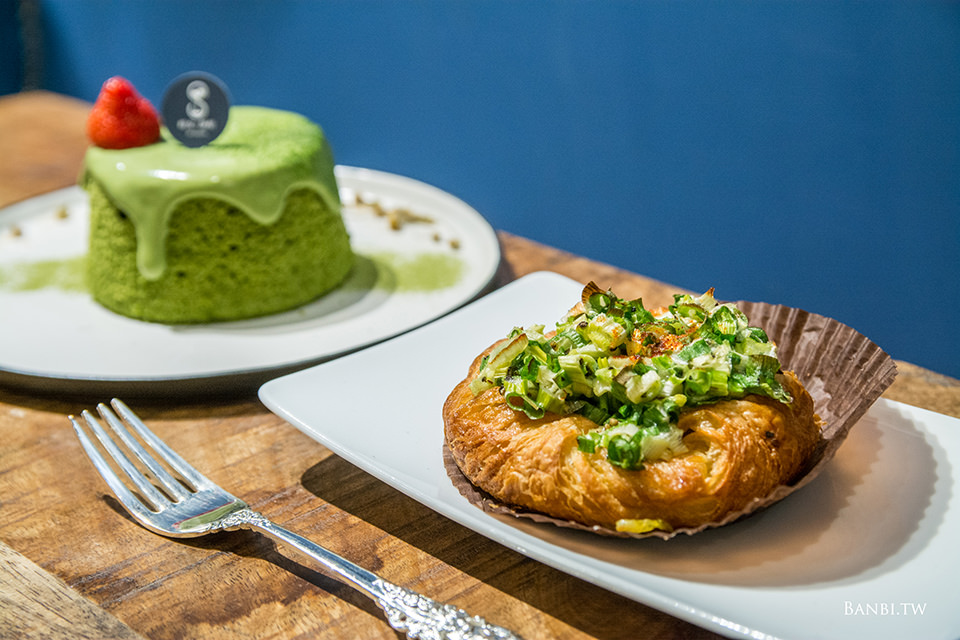 台北中山-時安靜好 誘人的火山抹茶戚風蛋糕 蔥花可頌 松江南京站美食咖啡館