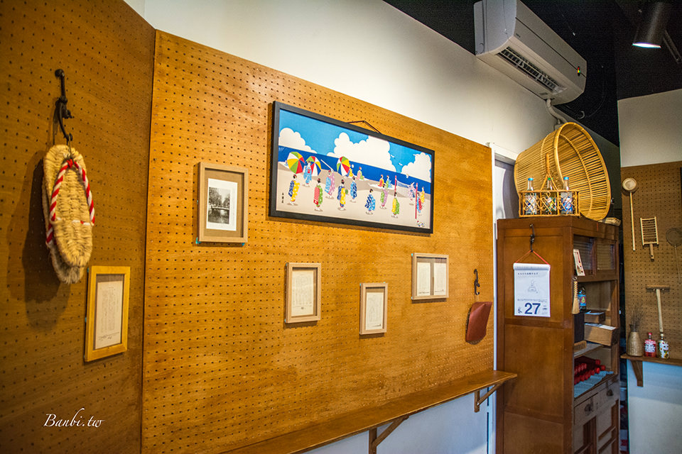 盛橋刈包-創意割包炸抹茶冰淇淋,東泉辣椒醬炒麵口味 台中車站美食