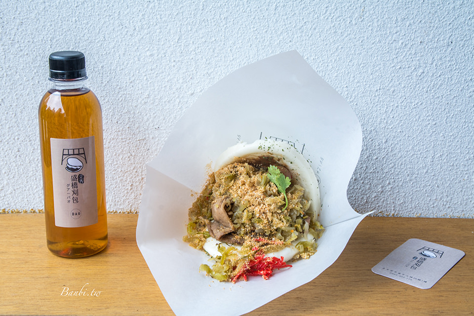 盛橋刈包-創意割包炸抹茶冰淇淋,東泉辣椒醬炒麵口味 台中車站美食