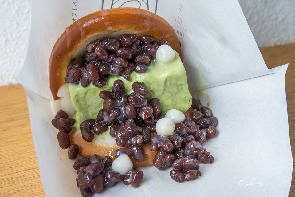 盛橋刈包-創意割包炸抹茶冰淇淋,東泉辣椒醬炒麵口味 台中車站美食