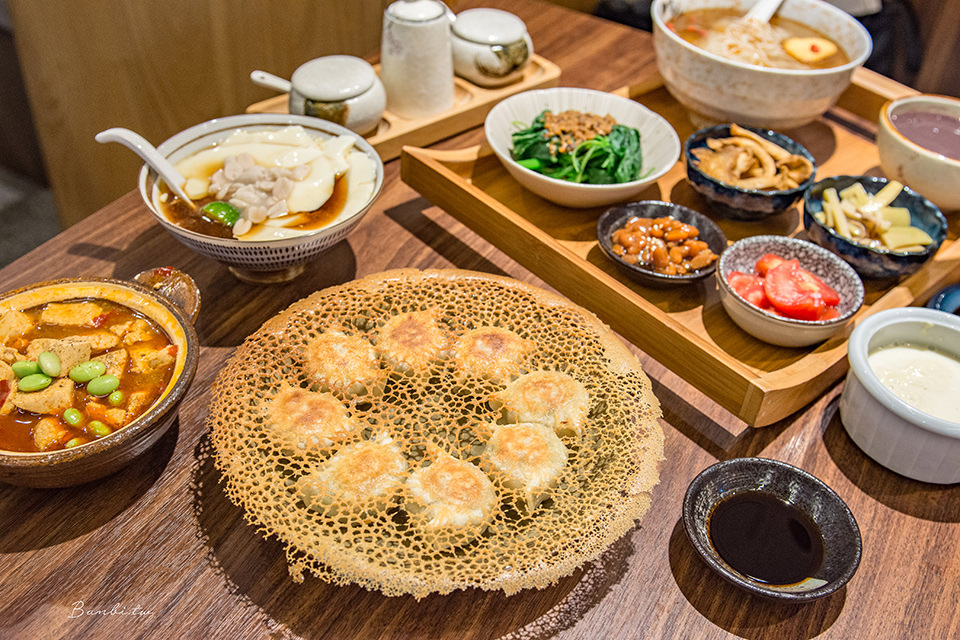 上善豆家台北東區文青感中式蔬食餐廳 台式早餐 冰花煎餃 湯葉豆皮 燉煮料理 忠孝復興站旁 文內含早午晚餐菜單