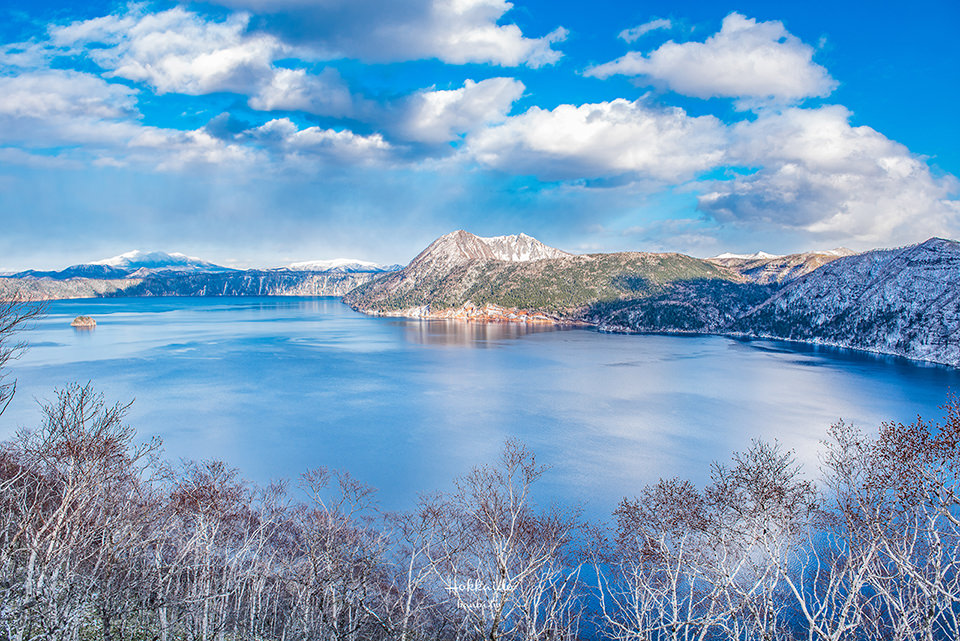 北海道絕景 摩周湖天神之湖 如藍寶石清澈透藍的火山破口湖神秘美景 交通 推薦拍照展望台地點 Banbi 斑比美食旅遊