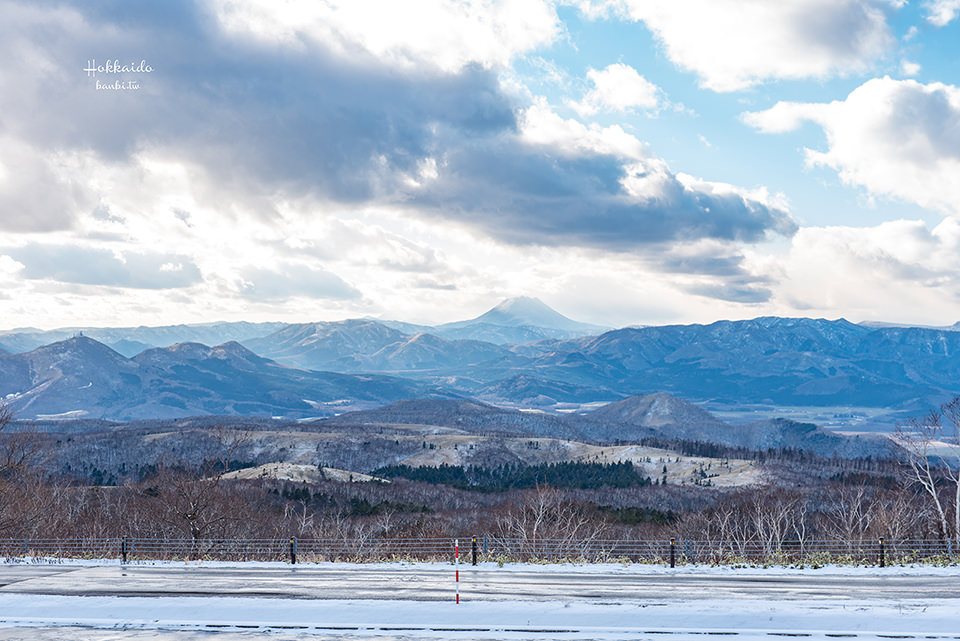 北海道絕景 摩周湖天神之湖 如藍寶石清澈透藍的火山破口湖神秘美景 交通 推薦拍照展望台地點 Banbi 斑比美食旅遊