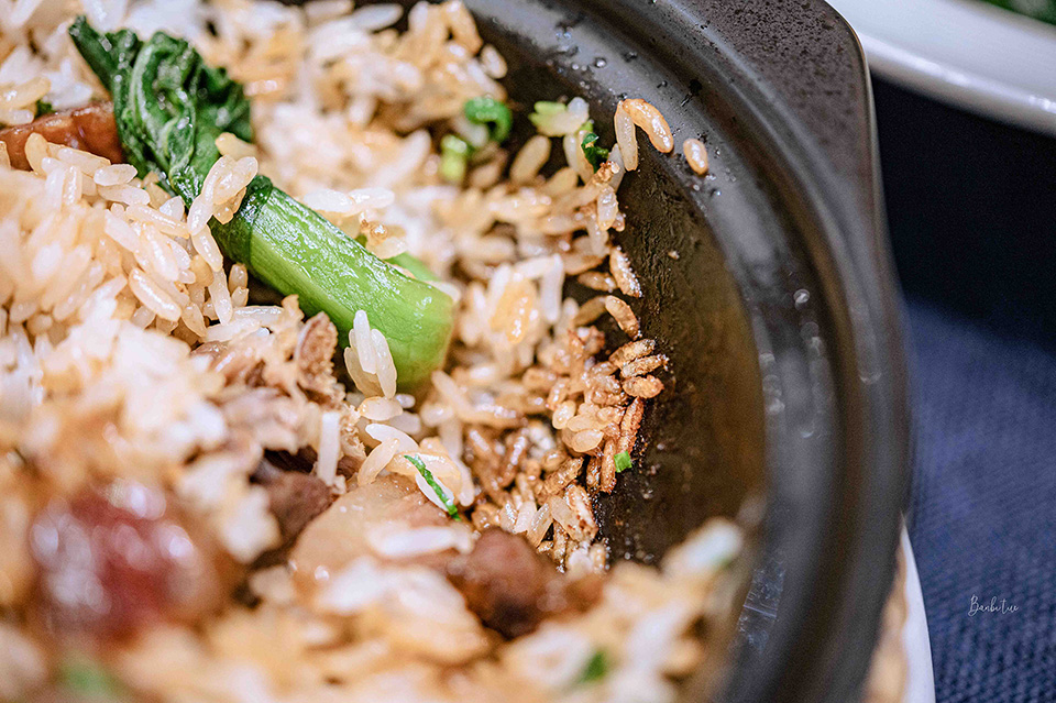 香港美食巡禮：水記、瑞記咖啡、新香園堅記、球哥燉湯、憶食尚煲仔飯，從大排檔、茶餐廳、臘味到湯品