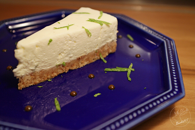 Banbi217 美食旅遊: [台北公館]Pica Pica Café 喜鵲咖啡(Picnic Cafe 野餐咖啡二店)-焦糖肉桂捲(捷運台電大樓站)