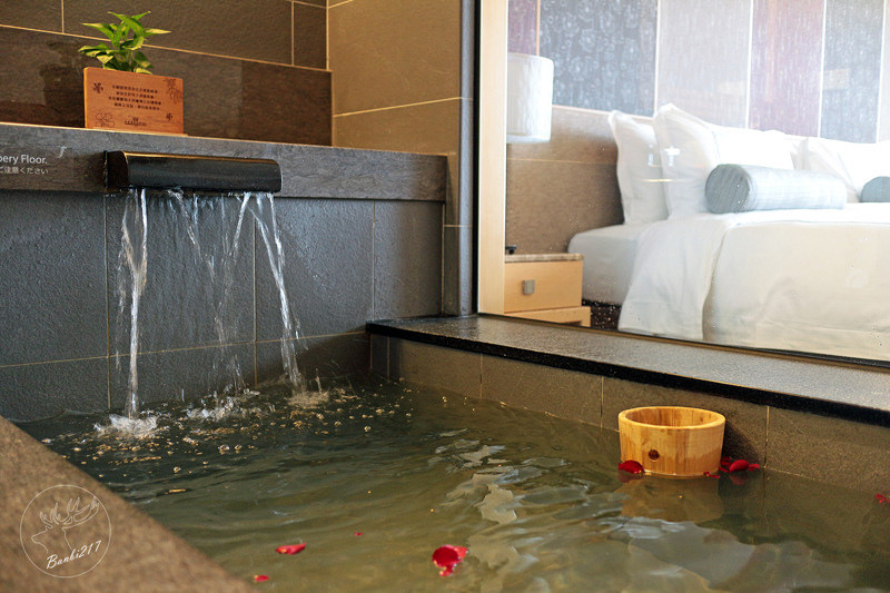 Banbi217 美食旅遊: 礁溪長榮鳳凰酒店(宜蘭溫泉住宿附早餐,免費到番茄果園採番茄)[邀約]