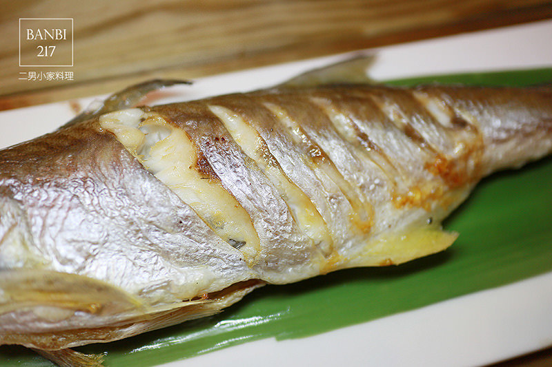 Banbi217 美食旅遊: 二男小家料理 星鰻魚丼飯 鮭魚卵親子丼 握壽司 平價日本料理 (中和 板橋 環球購物美食)