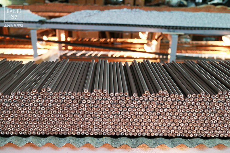 Banbi217 美食旅遊: 玉兔鉛筆學校:宜蘭一日輕旅行 觀光工廠參觀鉛筆製作與鉛筆彩繪DIY(宜蘭玩學院)[邀約]