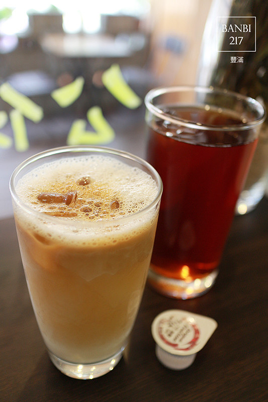 Banbi217 美食旅遊: 豐滿咖啡早午餐 好吃平價的三明治吐司與輕食brunch(板橋美食,捷運新埔站)