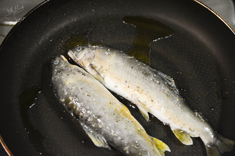 [在家宴客派對料理]洋流市集生鮮宅配、英式炸魚薯條、煎牛小排、義式香草煎母香魚、干貝蘆筍燉飯、煎鮑魚佐莎莎醬食譜做法(邀約):Banbi217 美食旅遊