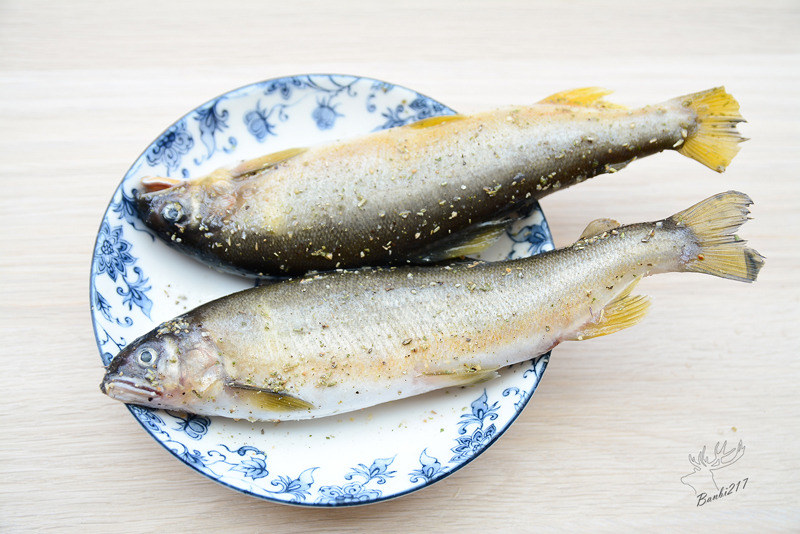 [在家宴客派對料理]洋流市集生鮮宅配、英式炸魚薯條、煎牛小排、義式香草煎母香魚、干貝蘆筍燉飯、煎鮑魚佐莎莎醬食譜做法(邀約):Banbi217 美食旅遊