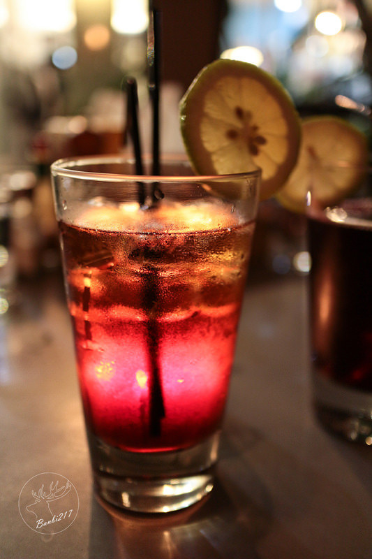 Banbi217 美食旅遊: Toasteria Cafe 3號,帕尼尼三明治餐廳、義大利麵、消夜、酒吧(台北東區,捷運忠孝敦化站)