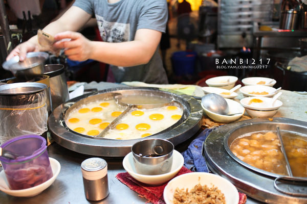 寧夏夜市知高飯 蛋包蝦仁湯排骨飯 雙連捷運站 消夜 Banbi 斑比美食旅遊