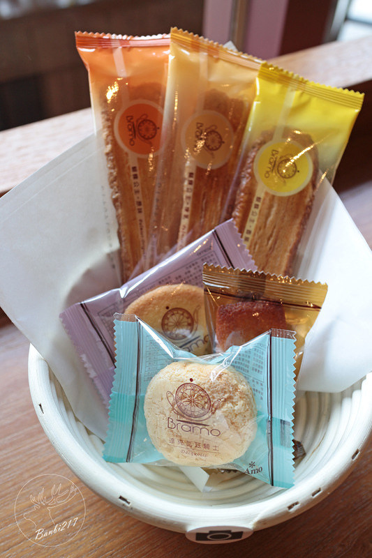 Banbi217 美食旅遊: Amo阿默典藏蛋糕,試吃新品彌月喜餅送禮法式甜點Bramo系列(土城捷運永寧站下午茶,宅配甜點)[邀約]