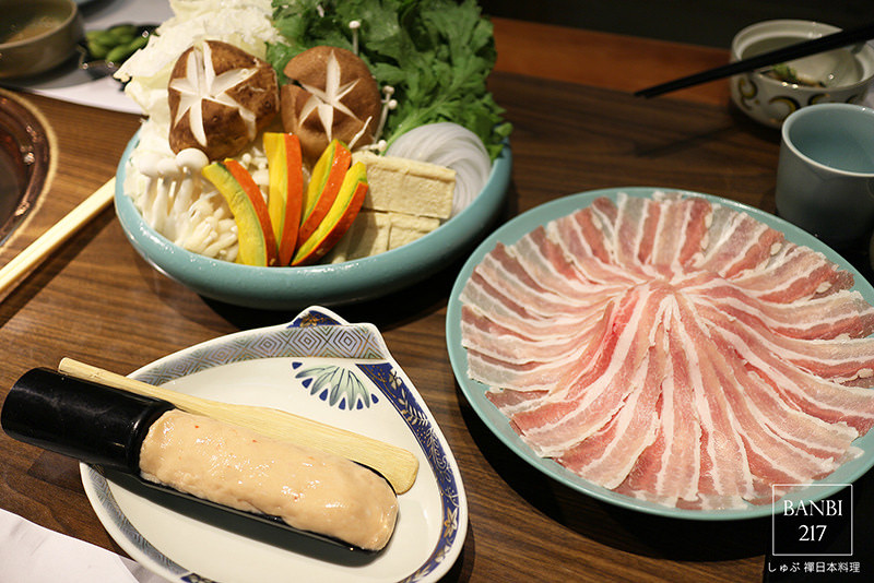 Banbi217 美食旅遊: しゃぶ禪日本料理 澳洲和牛肉壽喜燒,日本酵母豬肉日式涮涮鍋,生魚片(天母大葉高島屋美食,捷運芝山站轉免費接駁車)