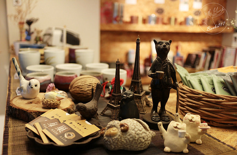 Banbi217 美食旅遊: 巢 nido:起司揹著起司蛋糕,拿鐵咖啡(台北信義區,捷運市政府站,下午茶甜點)