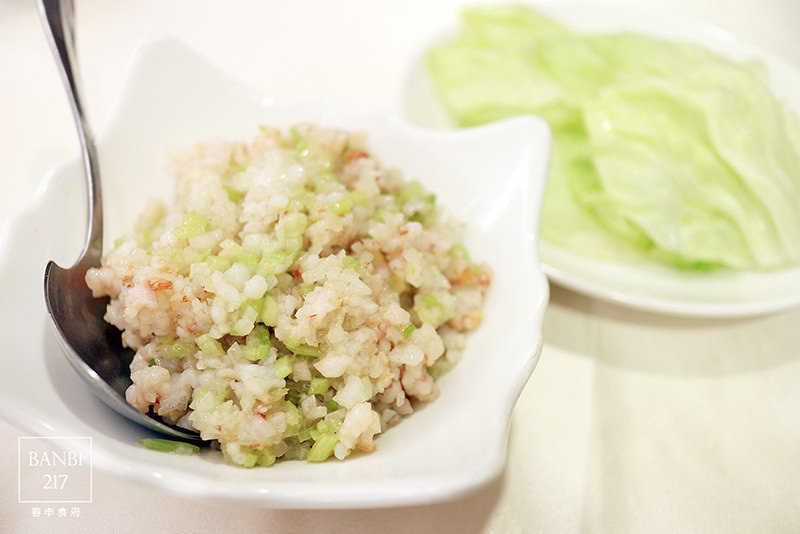 Banbi217 美食旅遊: 春申食府 上海桌菜,婚宴會館,乳腐扣肉,北京烤鴨三吃 (東區,捷運忠孝敦化站美食餐廳)