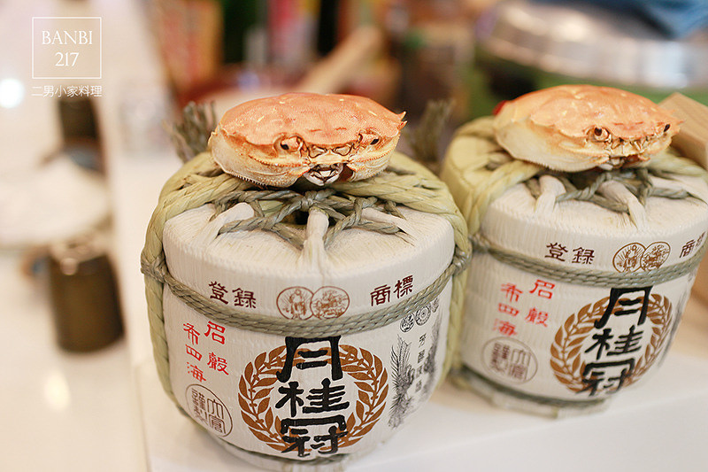 Banbi217 美食旅遊: 二男小家料理 星鰻魚丼飯 鮭魚卵親子丼 握壽司 平價日本料理 (中和 板橋 環球購物美食)