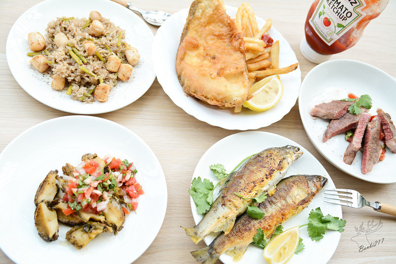 [在家宴客派對料理]洋流市集生鮮宅配、英式炸魚薯條、煎牛小排、義式香草煎母香魚、干貝蘆筍燉飯、煎鮑魚佐莎莎醬食譜做法(邀約):Banbi217 美食旅遊