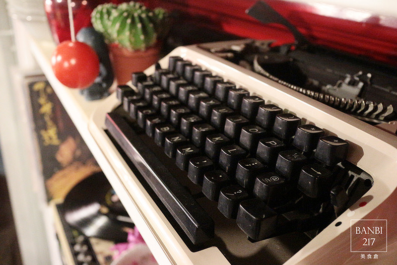 Banbi217 美食旅遊: 美食倉 MEI FOOD HOUSE:有媽媽風味之家的古早味料理 (中和美食,中式小吃)