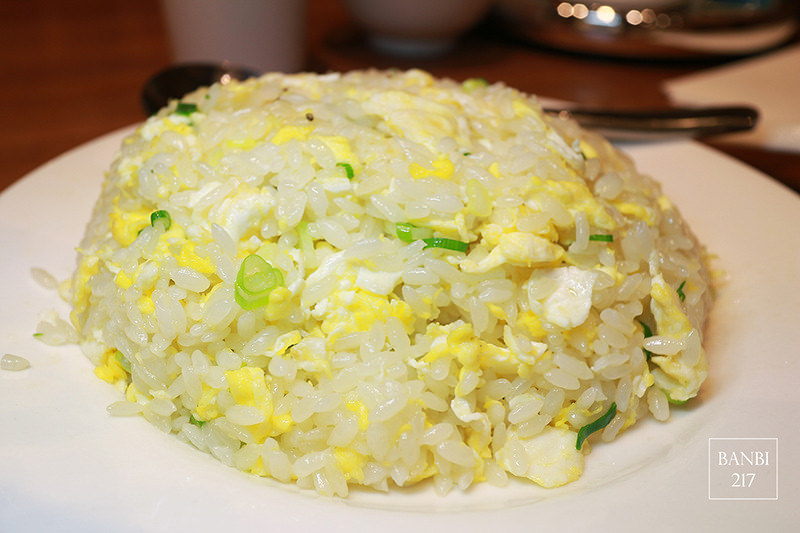 Banbi217 美食旅遊: 網友票選全台美味炒飯之第一二三名的炒飯:鼎泰豐 民生炒飯 小茅屋(台北捷運美食)