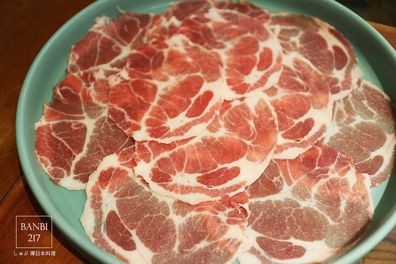 Banbi217 美食旅遊: しゃぶ禪日本料理 澳洲和牛肉壽喜燒,日本酵母豬肉日式涮涮鍋,生魚片(天母大葉高島屋美食,捷運芝山站轉免費接駁車)