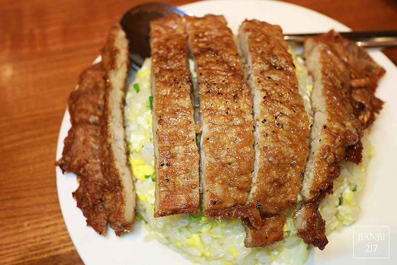 Banbi217 美食旅遊: 網友票選全台美味炒飯之第一二三名的炒飯:鼎泰豐 民生炒飯 小茅屋(台北捷運美食)