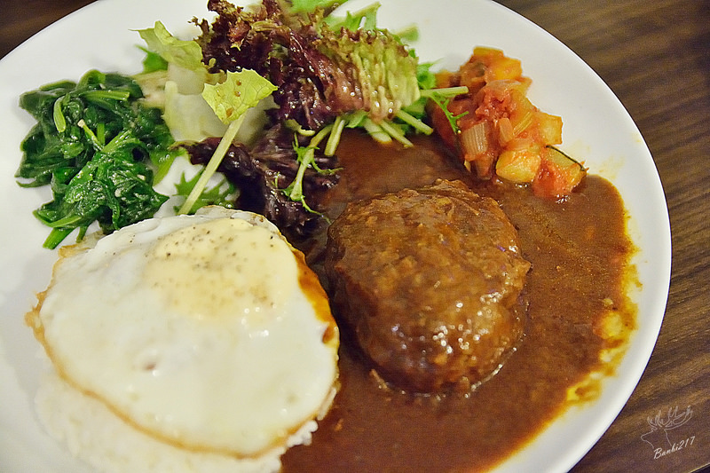 厚子洋食日式漢堡肉蛋包飯 台北中山區捷運松江南京站美食商業午餐 Banbi 斑比美食旅遊